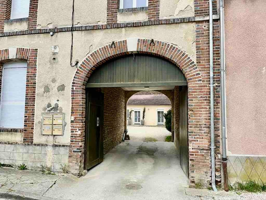 Le Retro Champlay Villa Eksteriør bilde