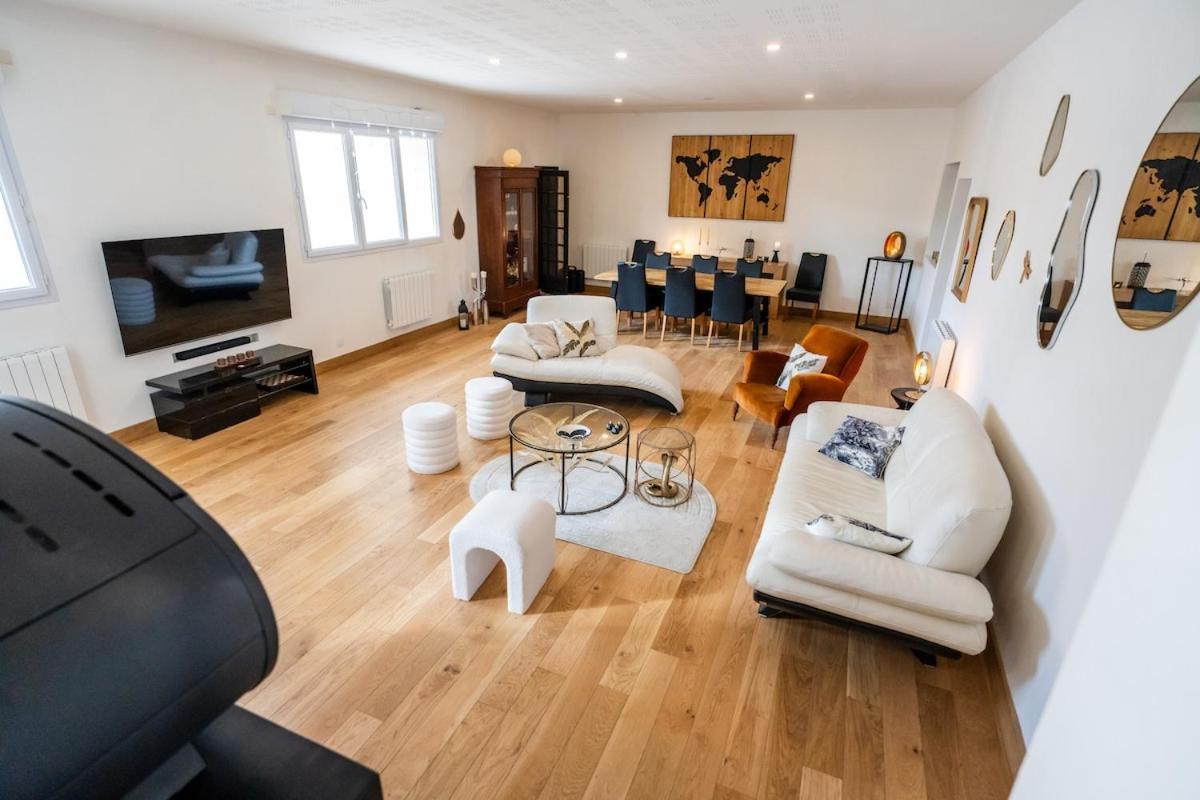 Le Retro Champlay Villa Eksteriør bilde